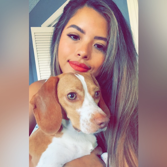 Meet your Posher, Karla - Picture 1 of 2